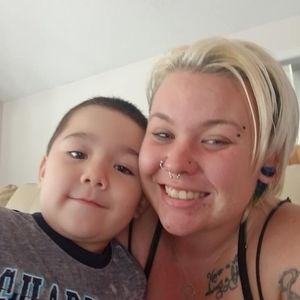 Meet your Posher, Phoenix